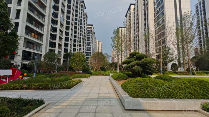 金富江山院外景图