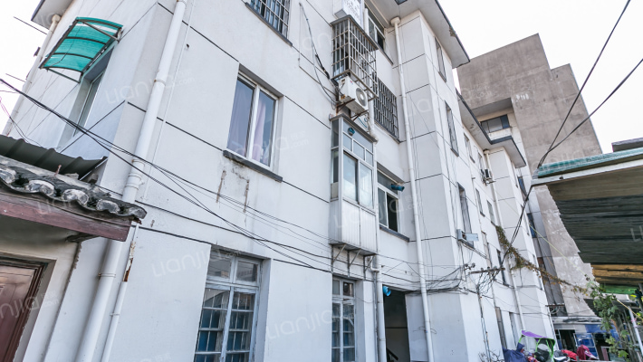 粮食局住宅外景图