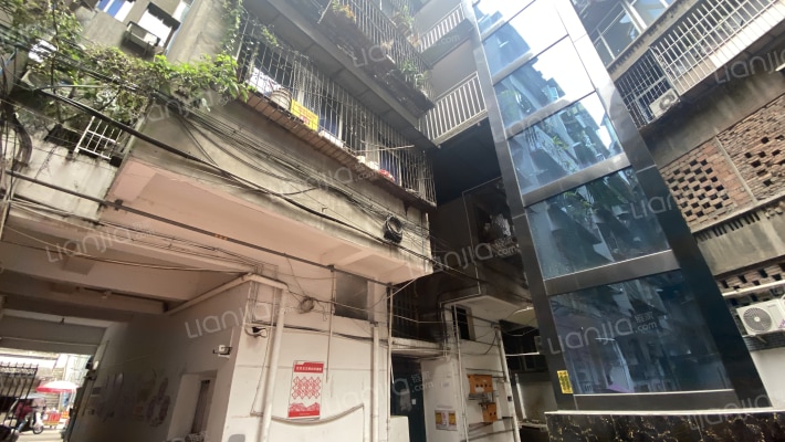 机械厂宿舍外景图