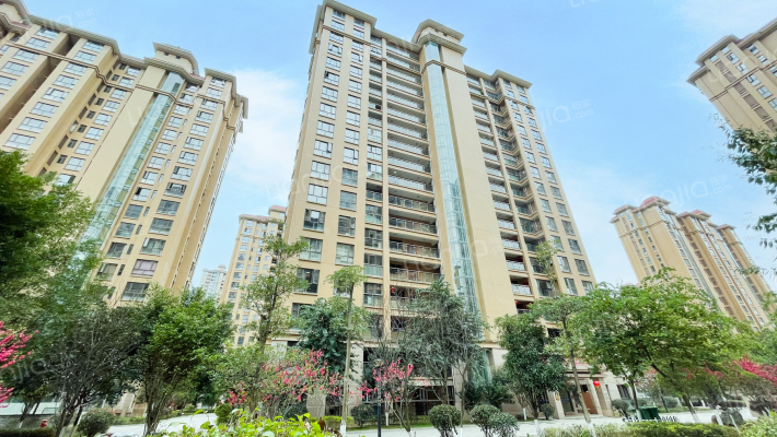 贵安新天地贵华苑外景图