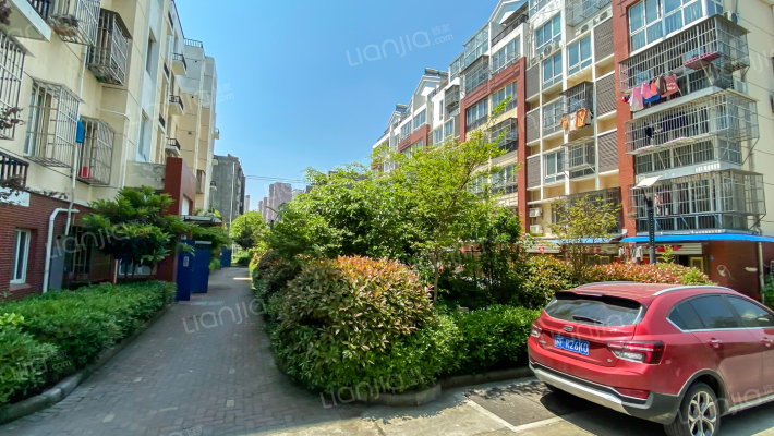 庆余小区东区外景图