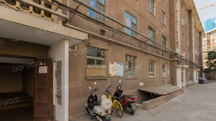 甘肃省建材设计院家属院外景图