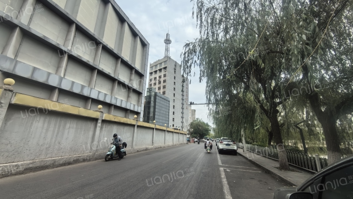 新纪元大厦外景图