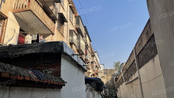 煤建公司宿舍外景图