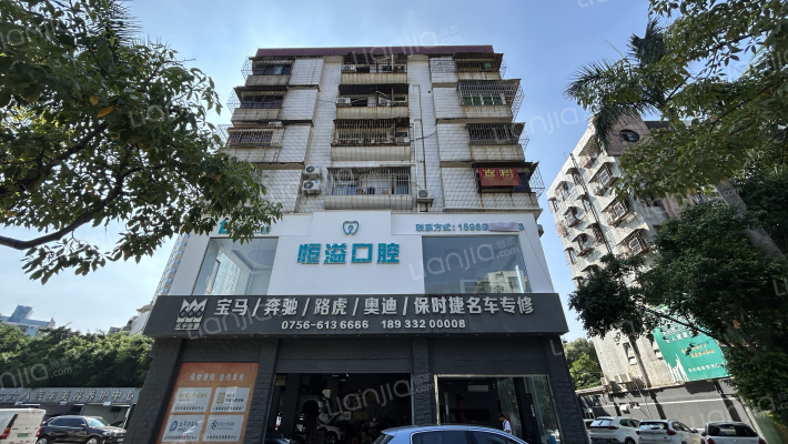 方胜物业公司宿舍外景图