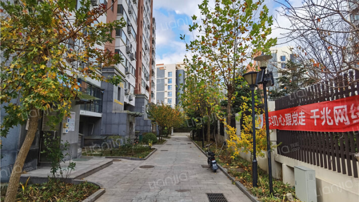 康大观邸外景图