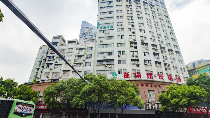 环都大厦外景图