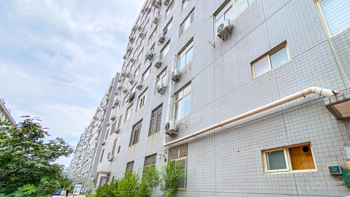 华都公寓D区外景图