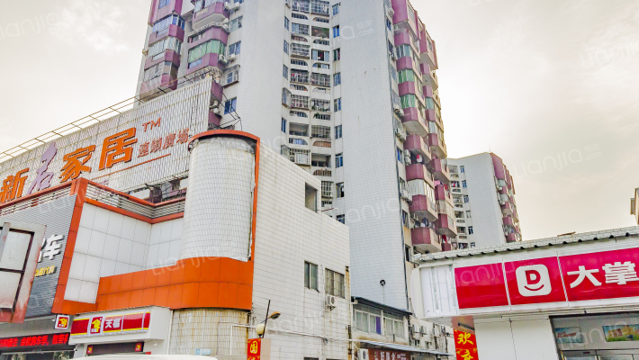 新基商住楼外景图