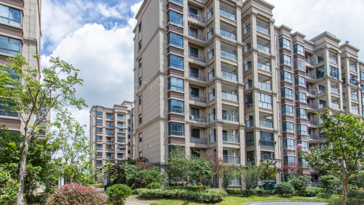 水岸花都外景图