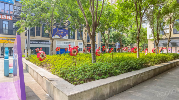 绿地汉口中心S6号楼外景图