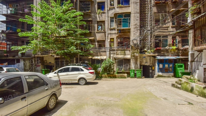 三民东路47号大院外景图