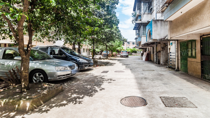 桂林齿轮厂棚户区外景图