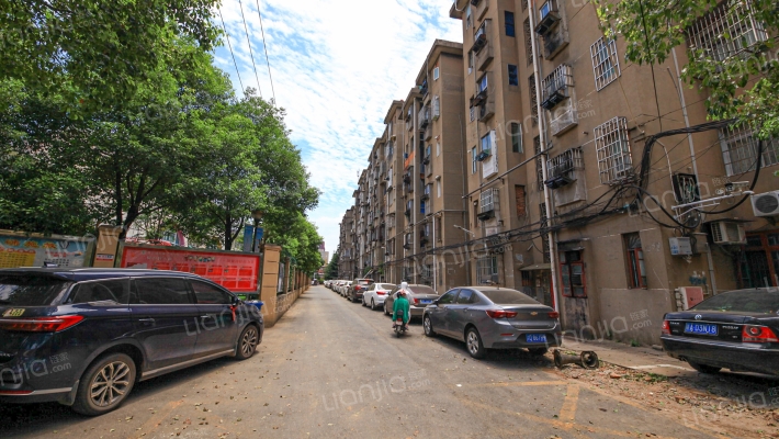 检察院宿舍外景图