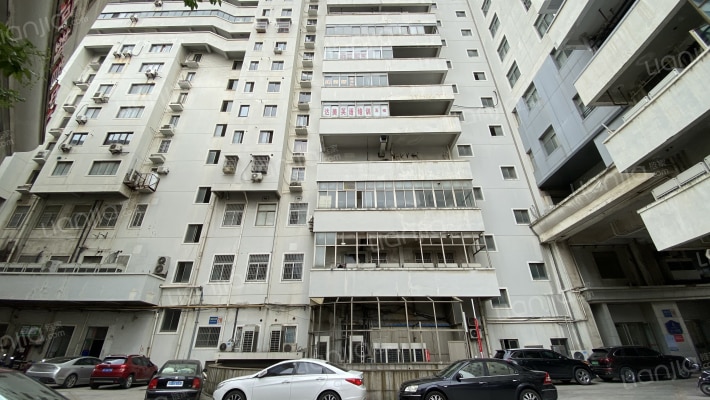 南通大厦外景图