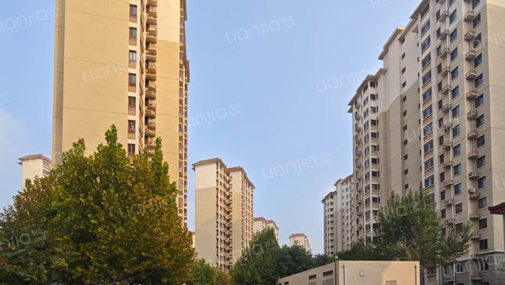 运泽花园小区中区外景图