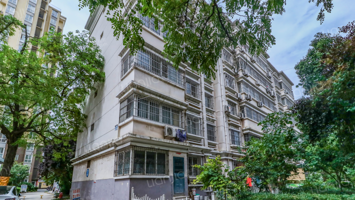 颐和花园小区外景图