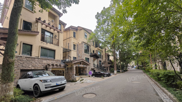 庆隆南山高尔夫国际社区叠滟岭外景图