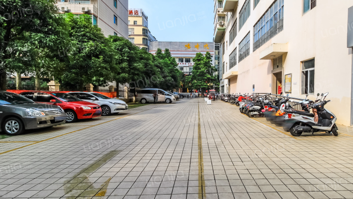 区党委组织部宿舍外景图