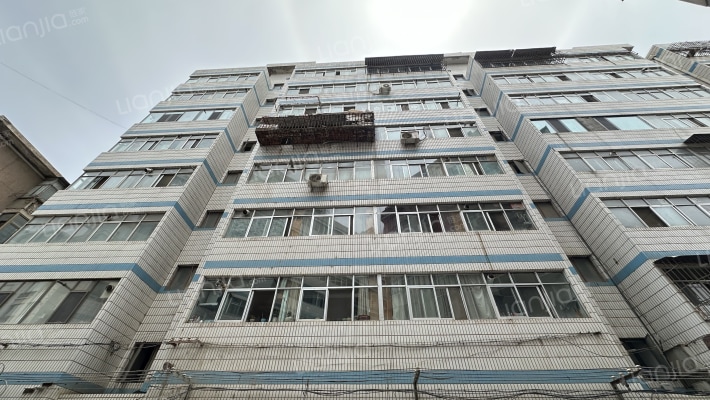 靖远路小区外景图