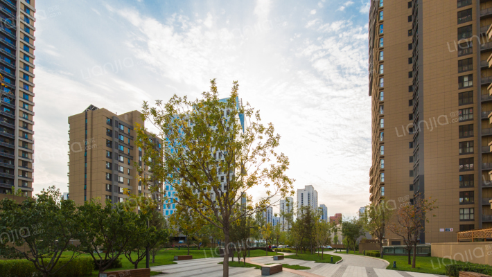 金域华府一期外景图