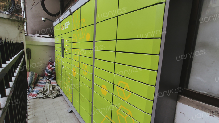 龙邸大厦外景图