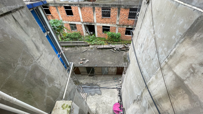 国税集资楼外景图