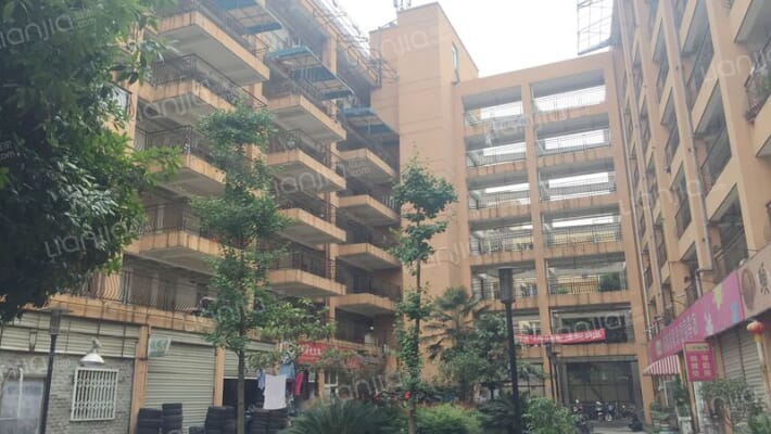 爱丁憬城外景图