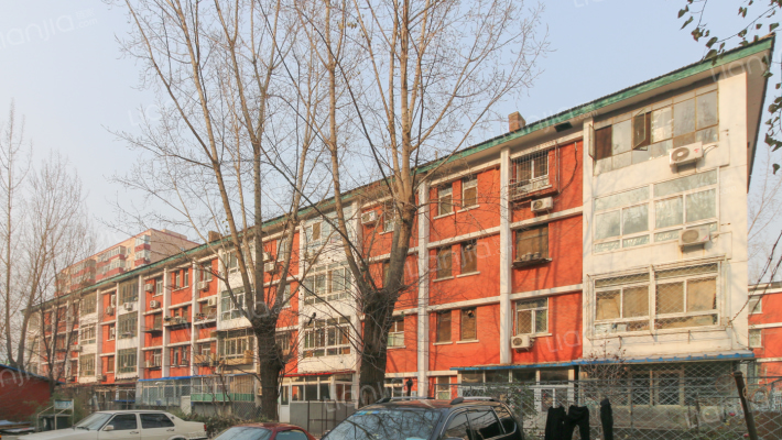 白家庄东里外景图