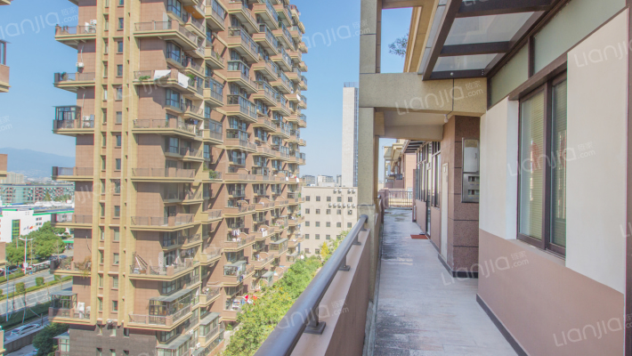 四季尊域外景图