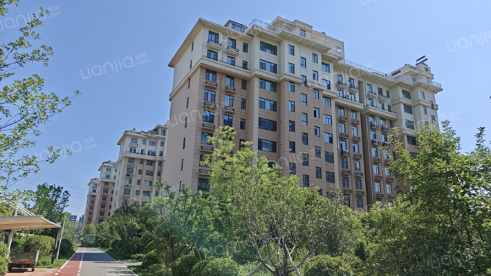 云门山居外景图