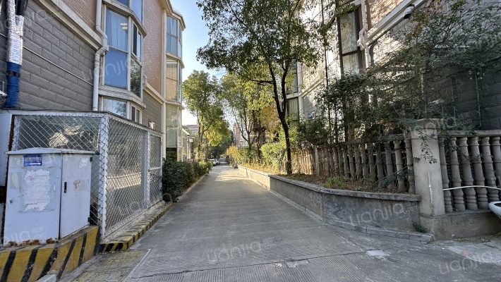 松霏花园外景图