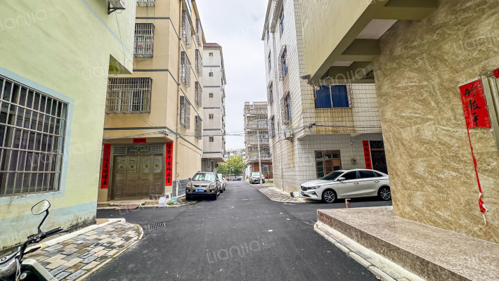 其伟小区外景图