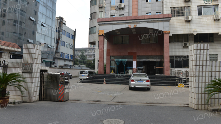 立新大厦外景图