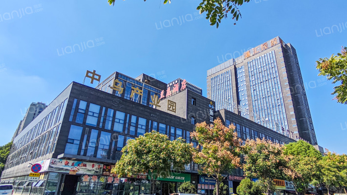 协和财富中心外景图