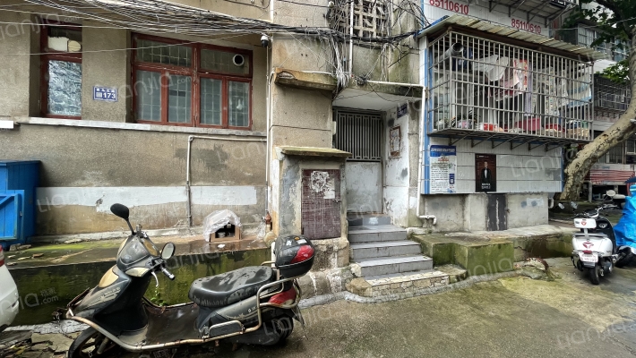 贵乌北路173号外景图