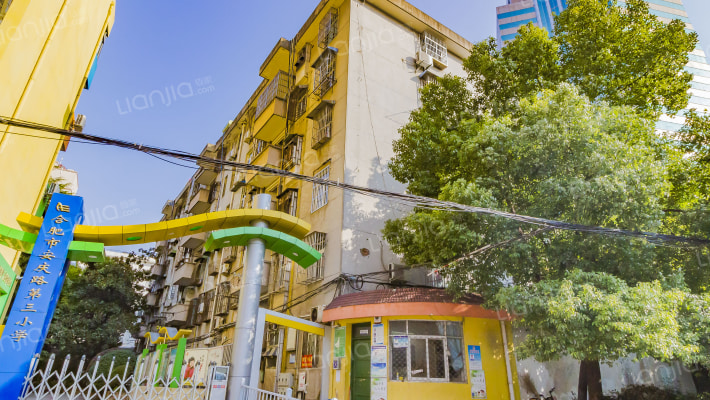 安三小教师宿舍外景图