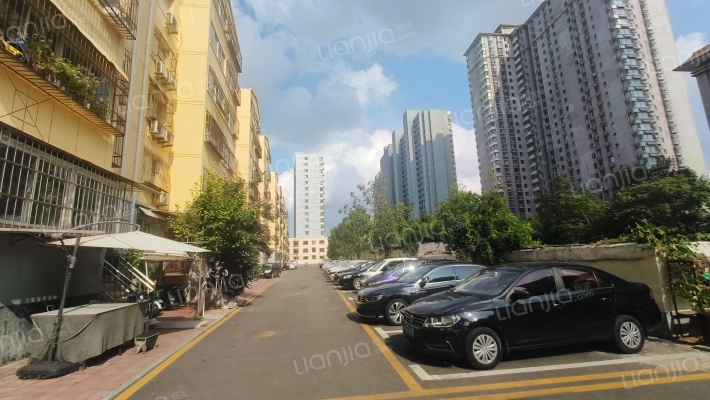 欣欣苑小区外景图