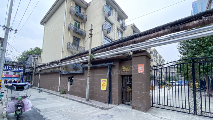 省印研家属院外景图