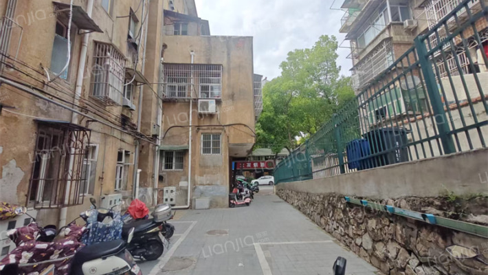 德宽路220号外景图