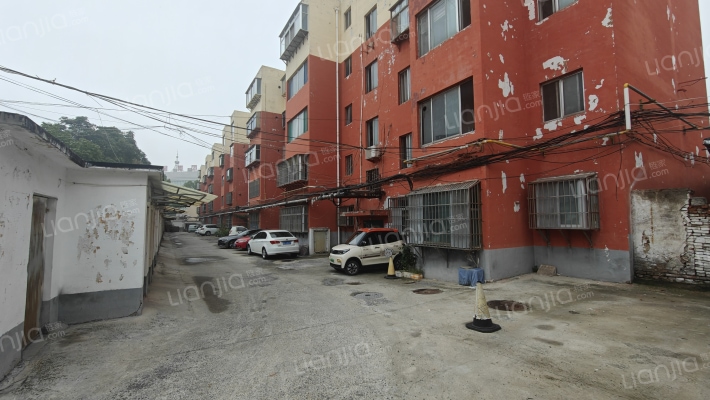 土产大院外景图