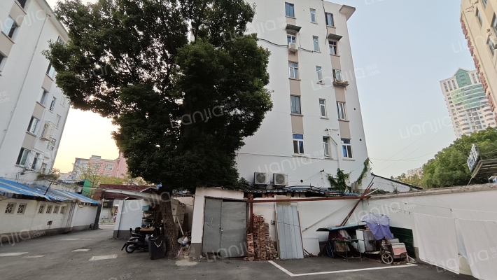 广瑞路526号外景图