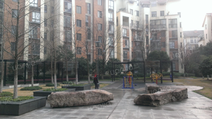 金地格林小城美茵区外景图