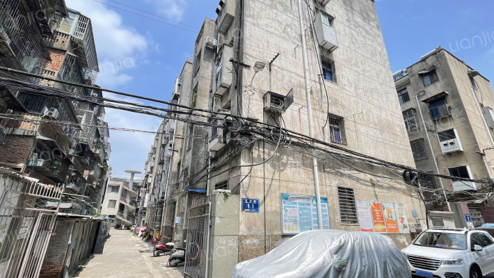 襄城区物价分局家属楼外景图