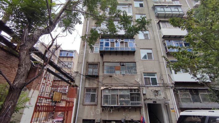 东里路39号院外景图