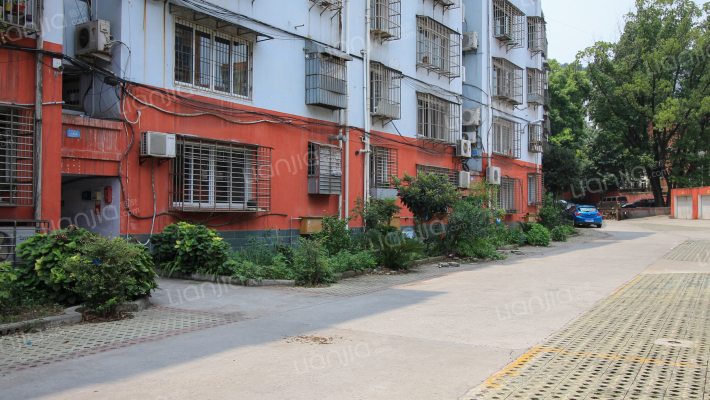 顺安山幸福小区外景图