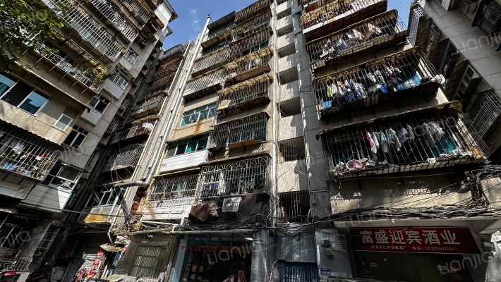 松山路59号外景图