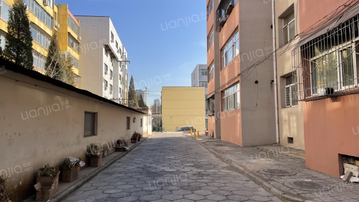 农机宿舍外景图