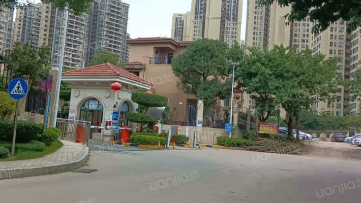 碧桂园天麓山二期外景图