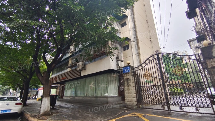 帘官公所街46号外景图